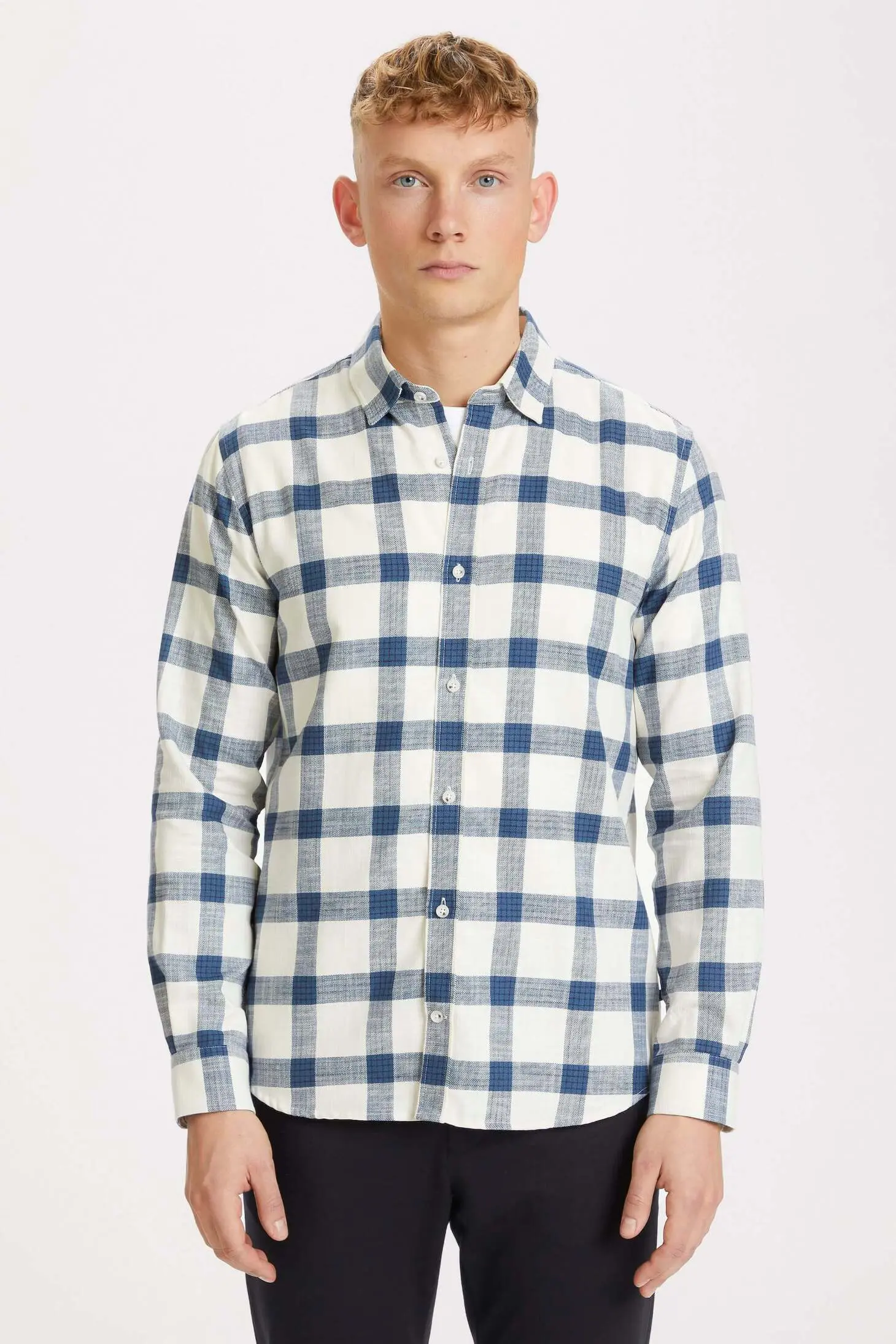 Рубашка regular fit с длинным рукавом мужская
